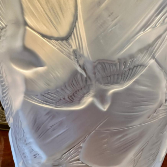 Ваза «Ласточки», Франция, фирма "Lalique", XXI век